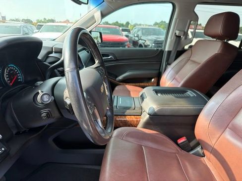 Used 2019 Chevrolet Tahoe Premier w/ Premier Plus Edition AWD/4WD image 11