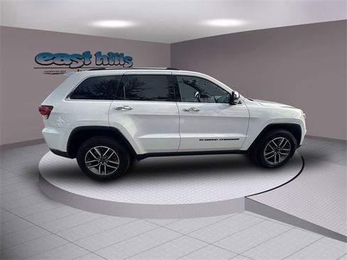 Certified 2022 Jeep Grand Cherokee Limited image 2