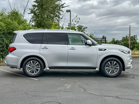 Used 2020 INFINITI QX80 Luxe w/ Proassist Package AWD/4WD image 2