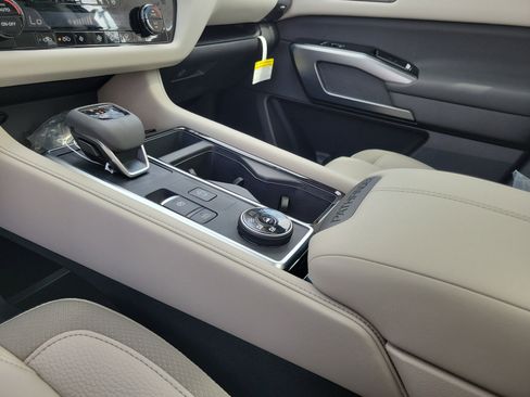 Used 2025 Nissan Pathfinder SL w/ SL Premium Package image 29