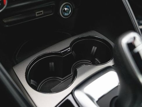 New 2025 Alfa Romeo Giulia AWD image 32