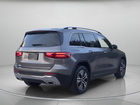 Used 2026 Mercedes-Benz GLB 250 w/ Exclusive Package image 40