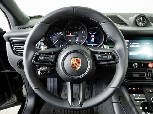 New 2026 Porsche Macan AWD/4WD image 9