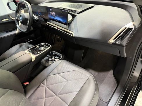 Used 2024 BMW iX xDrive50 w/ Premium Package image 30