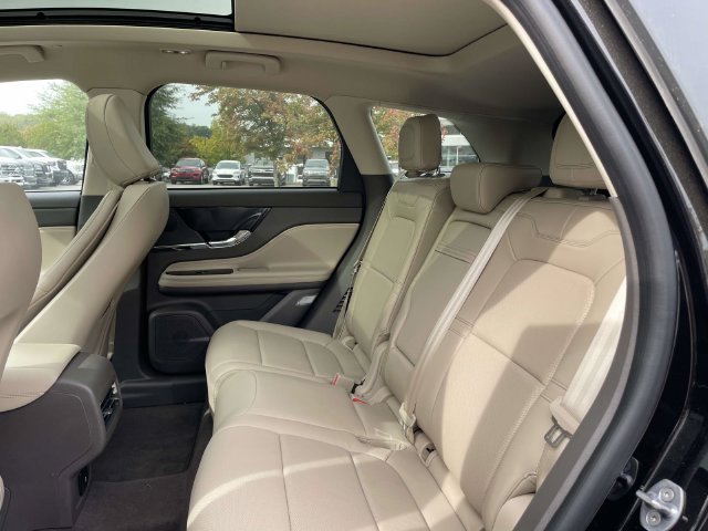 Used 2024 Lincoln Corsair Grand Touring AWD/4WD image 15