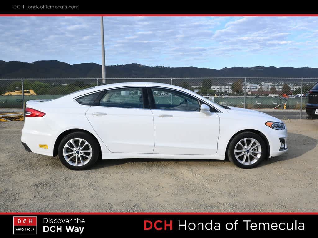 Used 2020 Ford Fusion Energi Titanium FWD image 5