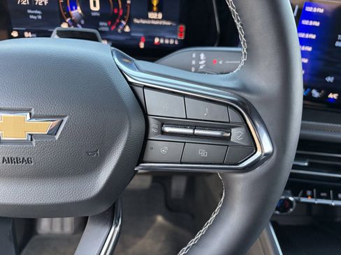 Certified 2025 Chevrolet Traverse High Country FWD image 26