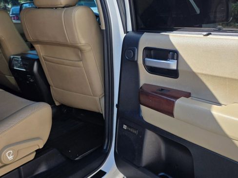 Used 2013 Toyota Sequoia Platinum image 16
