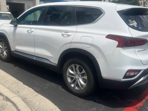 Used 2019 Hyundai Santa Fe SE FWD image 3