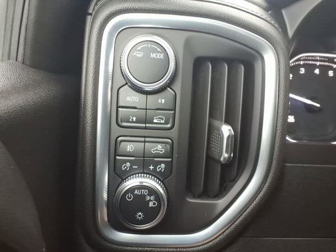 Used 2022 GMC Sierra 1500 Elevation image 17