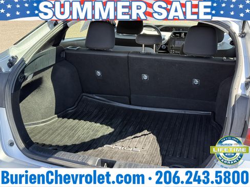 Used 2019 Toyota Prius LE AWD/4WD image 30