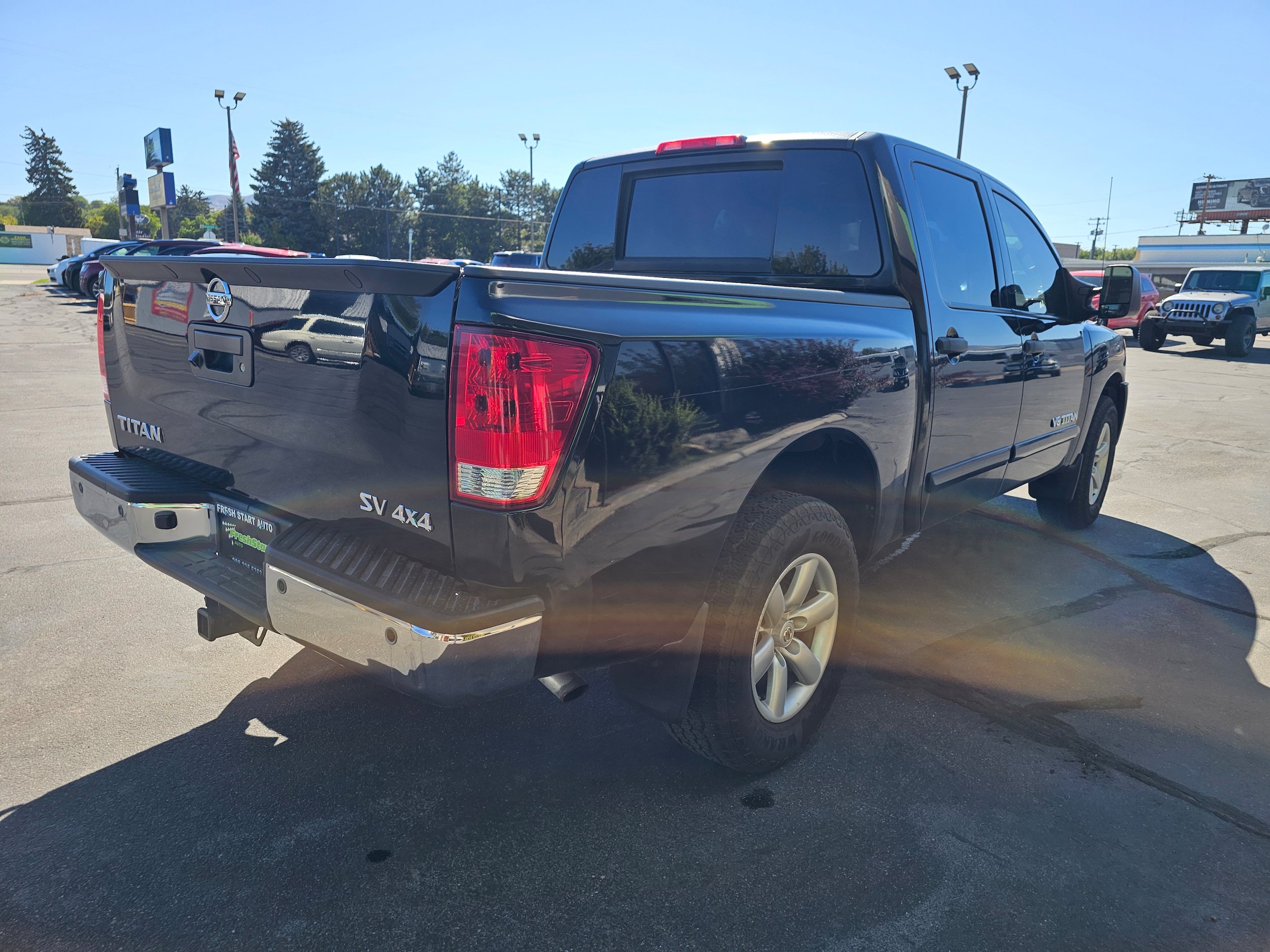 Used 2015 Nissan Titan PRO-4X AWD/4WD image 6