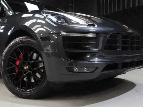 Used 2017 Porsche Macan GTS AWD/4WD image 10