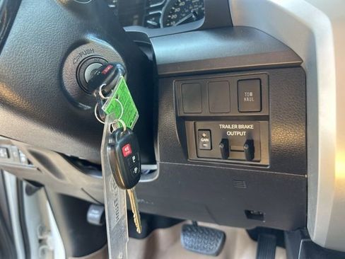 Used 2021 Toyota Tundra SR5 w/ SR5 Upgrade Package image 26