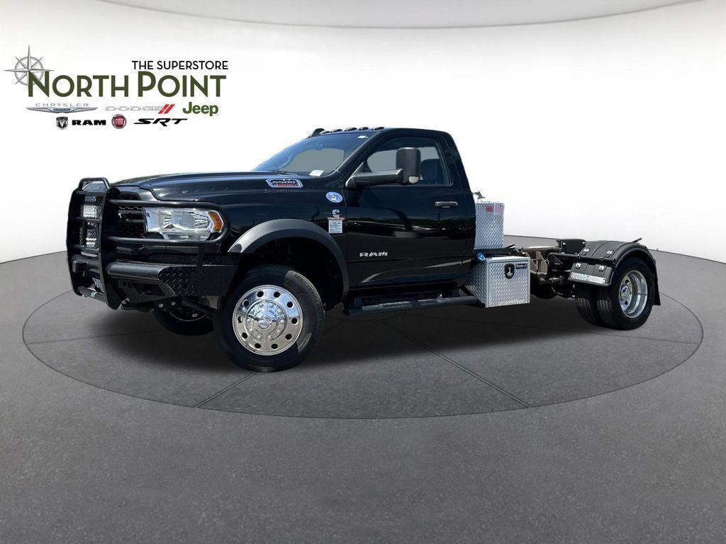 Used 2022 RAM 5500 Tradesman RWD image 1