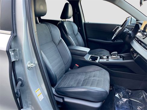 Used 2024 Mitsubishi Outlander AWD image 24