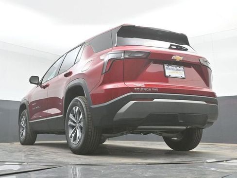 New 2026 Chevrolet Equinox LT w/ Convenience Package II AWD/4WD image 48