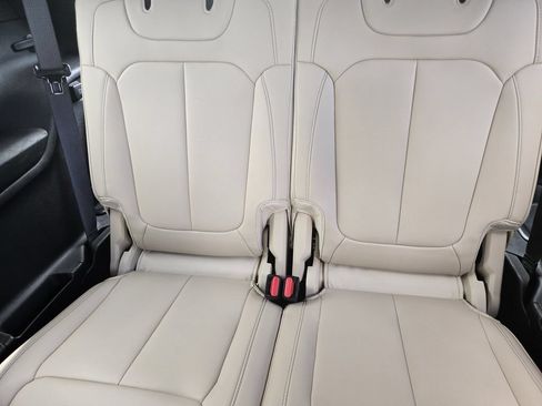 Used 2024 Jeep Grand Cherokee L Limited AWD/4WD image 27
