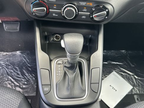 New 2025 Kia Soul LX w/ LX Technology Package image 16