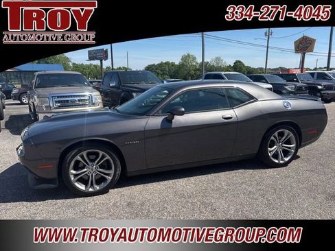 Used 2020 Dodge Challenger R/T image 3