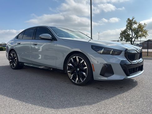 Certified 2024 BMW 530i w/ M Sport Package image 3