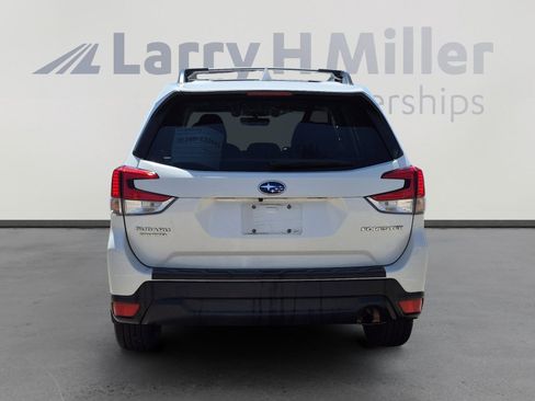 Used 2020 Subaru Forester Premium AWD/4WD image 4