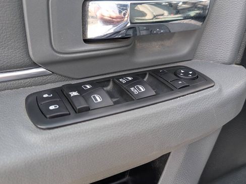 Used 2013 RAM 1500 Classic SLT w/ Premium Display Pkg AWD/4WD image 21