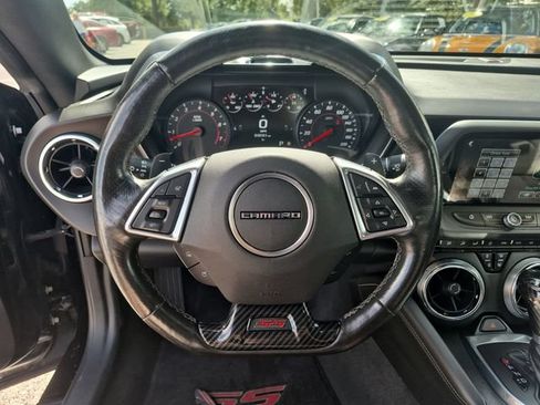 Used 2016 Chevrolet Camaro SS RWD image 12
