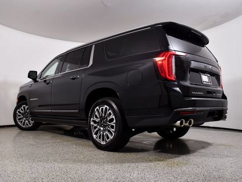Used 2023 GMC Yukon XL Denali Ultimate AWD/4WD image 18