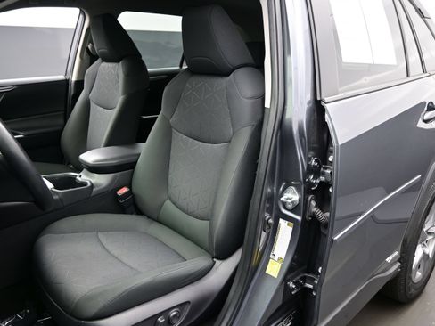 Used 2023 Toyota RAV4 XLE w/ XLE Grade Weather Package AWD/4WD image 12