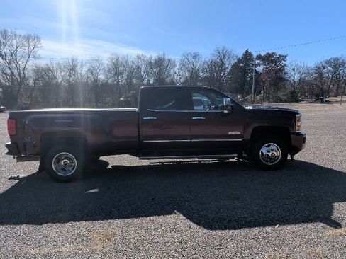 Used 2016 Chevrolet Silverado 3500 High Country w/ Duramax Plus Package image 6