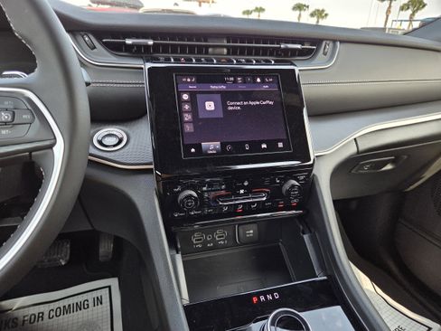 New 2026 Jeep Grand Cherokee Laredo X image 36