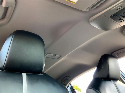 Used 2022 Toyota Camry SE image 13