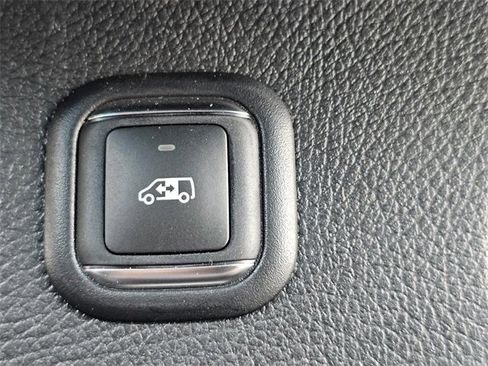 New 2024 Mercedes-Benz Sprinter 144 Cargo image 9