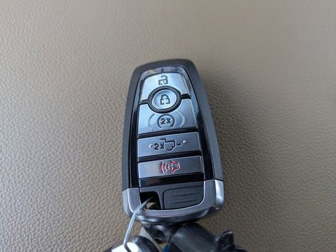 New 2026 Ford F250 Lariat w/ Black Appearance Package image 35