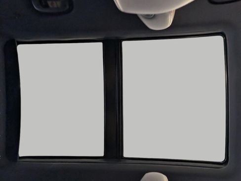 Certified 2022 Chevrolet Equinox Premier FWD image 25