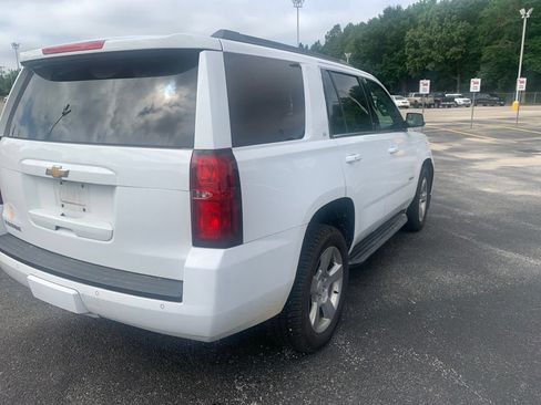 Used 2020 Chevrolet Tahoe LT w/ Luxury Package RWD image 9