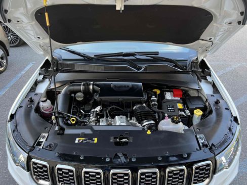 Used 2025 Jeep Compass Limited AWD/4WD image 22