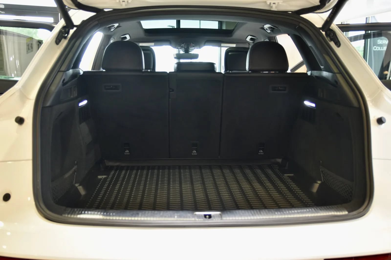 Used 2023 Audi SQ5 Premium Plus w/ Premium Plus Package AWD/4WD image 23