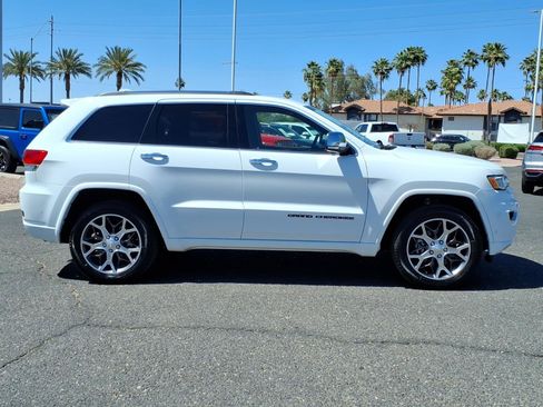 Used 2020 Jeep Grand Cherokee Overland image 8