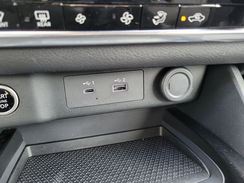 Certified 2023 Nissan Rogue SV FWD image 29