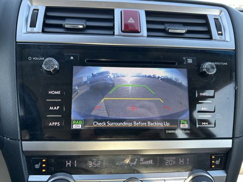 Used 2017 Subaru Legacy 2.5i Limited image 14