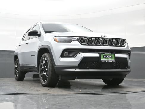 New 2026 Jeep Compass Latitude AWD/4WD image 20