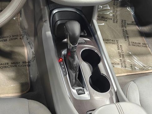 Used 2022 Chevrolet Malibu LT image 9