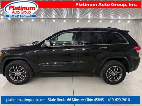 Used 2018 Jeep Grand Cherokee Limited AWD/4WD image 2