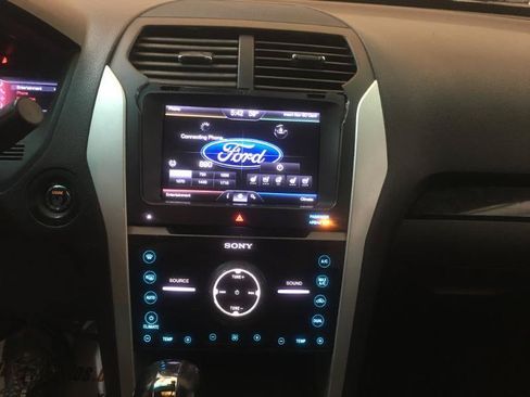 Used 2013 Ford Explorer Limited AWD/4WD image 16