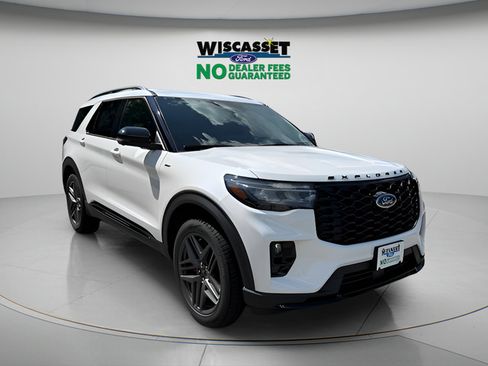 New 2026 Ford Explorer ST-Line w/ ST-Line Street Pack AWD/4WD image 1