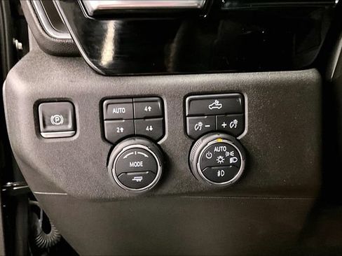 Used 2025 Chevrolet Silverado 1500 RST AWD/4WD image 38