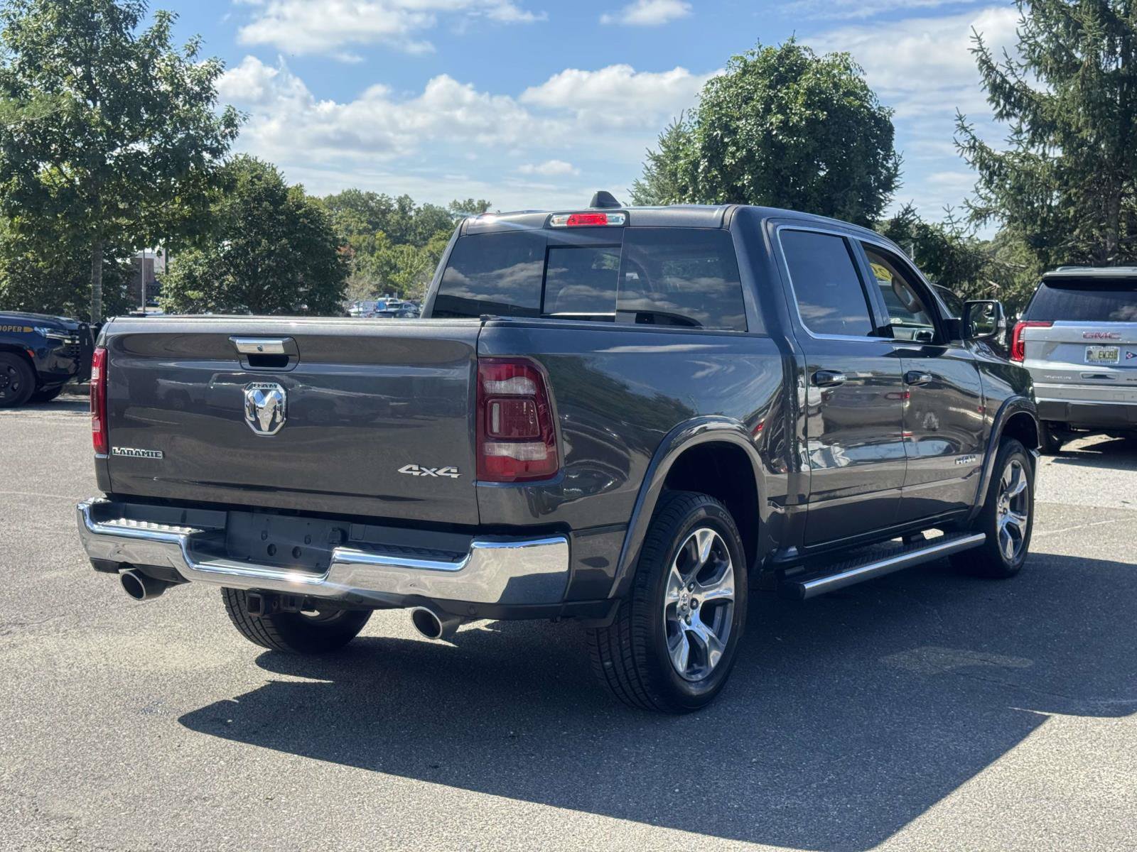 Used 2020 RAM 1500 Laramie AWD/4WD image 6