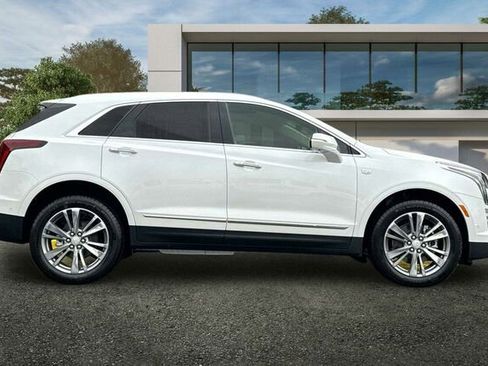 New 2026 Cadillac XT5 Premium Luxury image 3